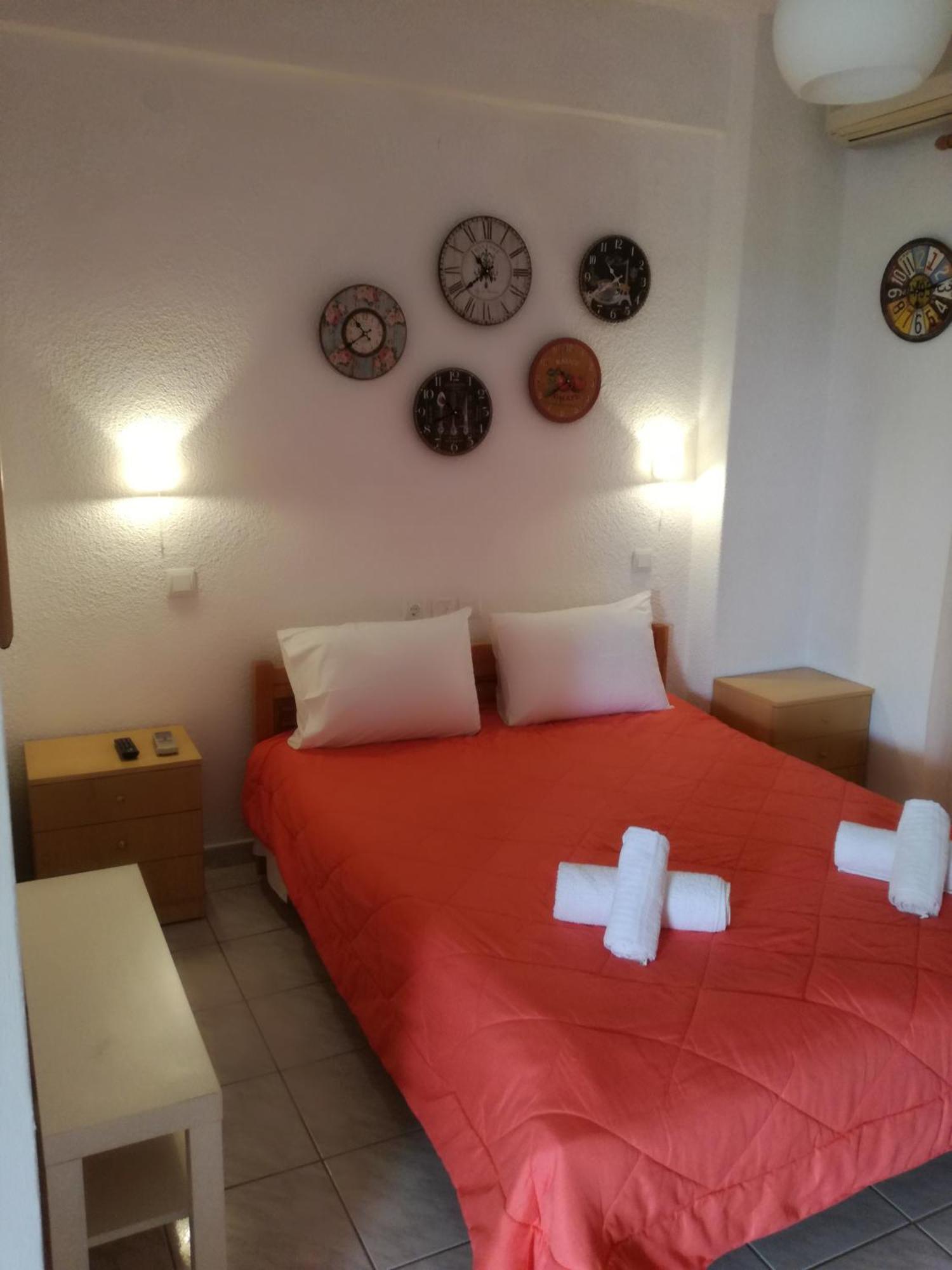 Rappos Studios Kallithea  Rum bild
